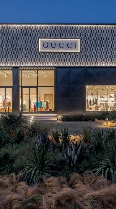 gucci store dallas